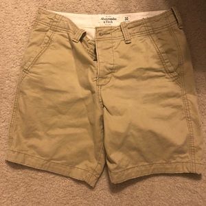 Abercrombie & Fitch khaki preppy fit shorts